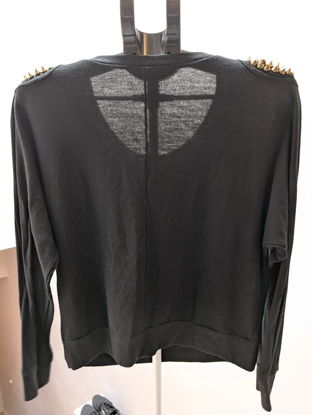 Toska Size L Black Long Sleeves